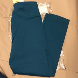 XXS- Fabletics Powerhold Salar Solid Crop